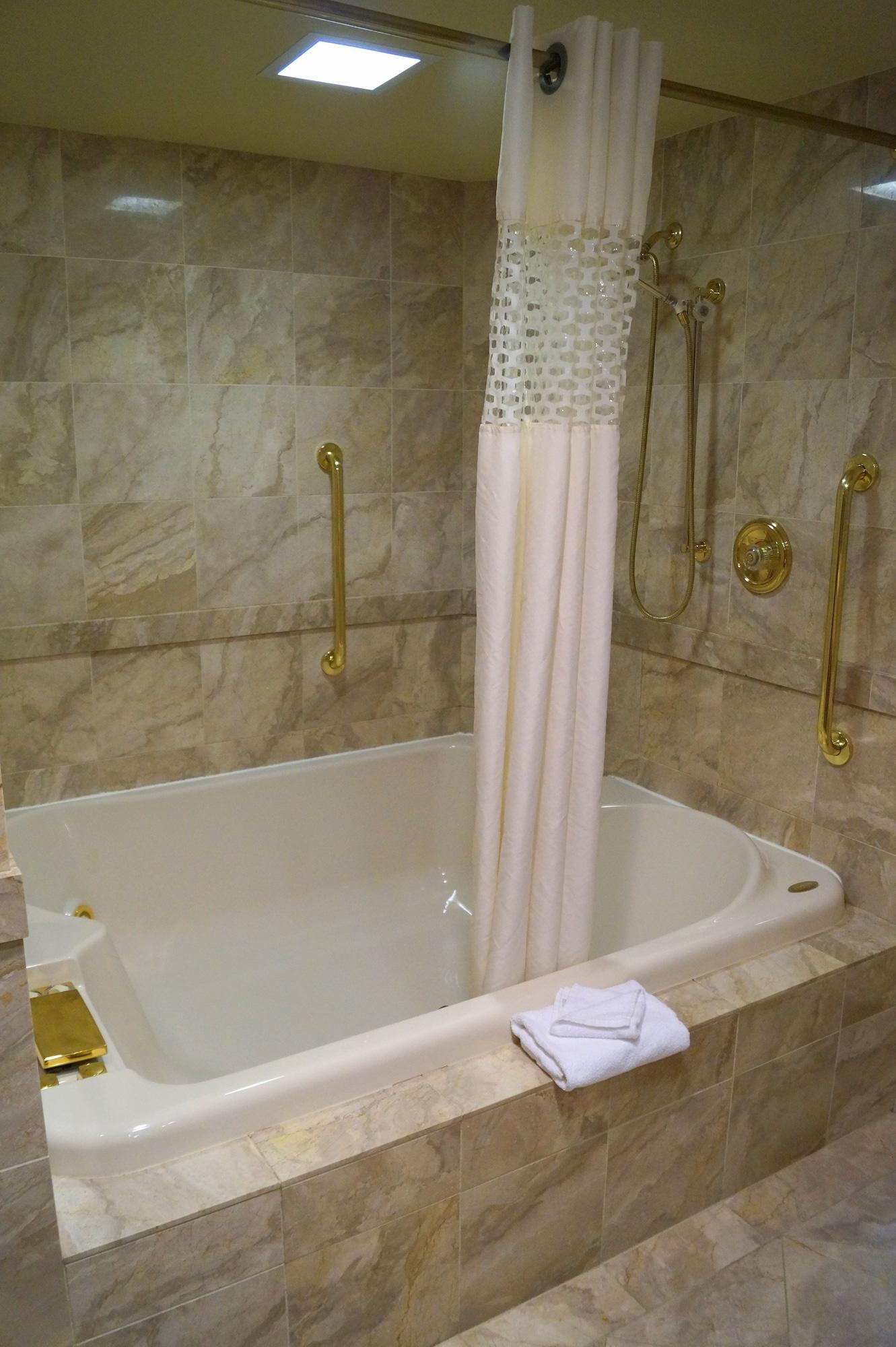 Hampton Inn Altoona Extérieur photo